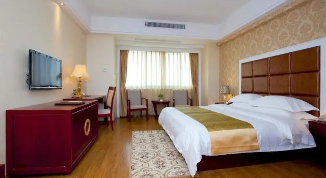 Xiamen Aventine Town Hotel, Book Hotel Huli 