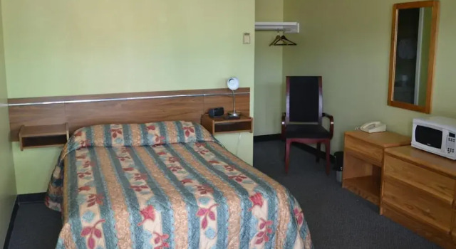 Coachman Inn
