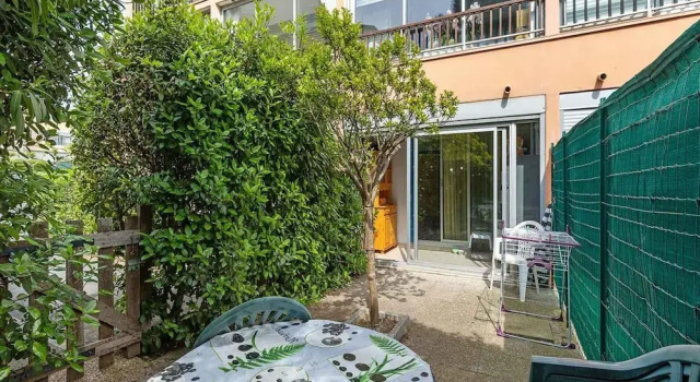 Апартаменты Cozy Stay Near the Beach