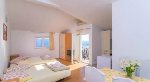Студия Apartments Cihorich