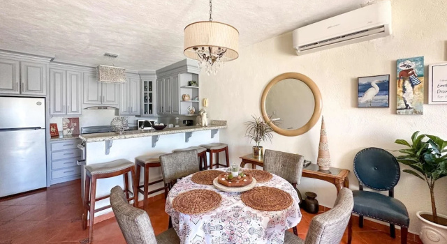 Коттедж Mexican Ambience Townhome With Pool 2