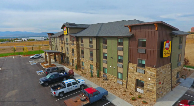 Кровать в общем номере My Place Hotel-Loveland, CO