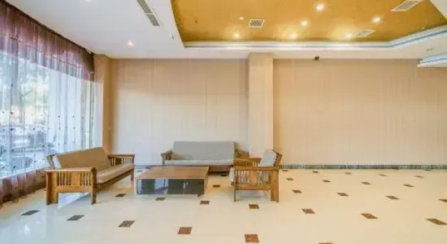 Mezzz Hotel, Prenota Hotel Hotel a Ningbo con parcheggio, Parcheggio