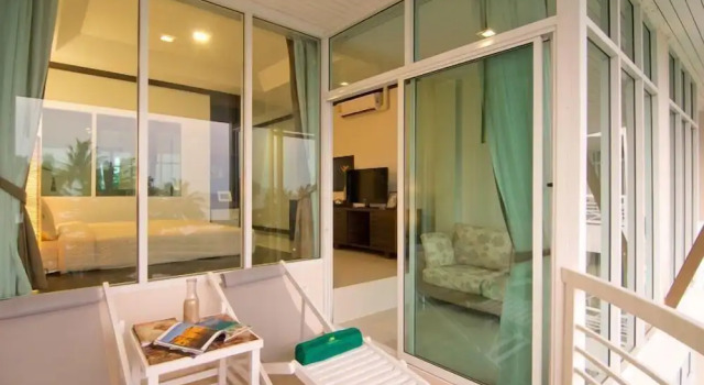 Двухместный номер Deluxe с балконом и с видом на море Makathanee Resort