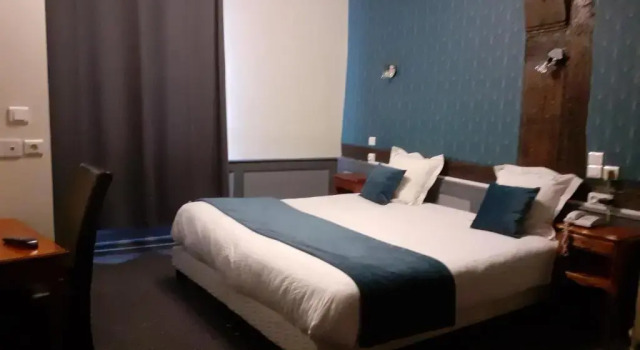 Двухместный номер Standard Logis Hôtel Restaurant de lEcu