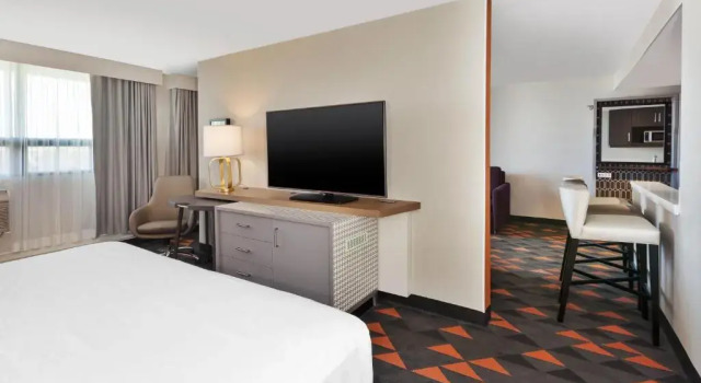 Люкс Candlewood Suites St Johns Conference Centre by IHG