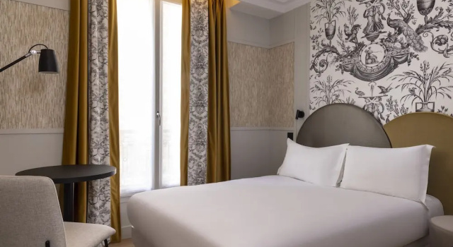 Двухместный номер 501 с балконом Grand Hôtel Lévêque