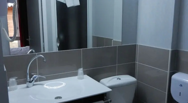 Двухместный номер Comfort The Originals City, Hôtel Albizia, Sarlat-la-Canéda