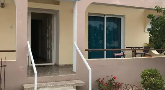 Lucky 5, Rezervovat Hotel Hotely v Paralimni s parkováním, Parkování