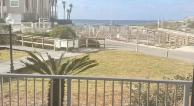 Вилла Beachside Villas 611