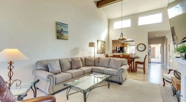 Mtn View & Fairway-facing Patio: Palm Desert Condo