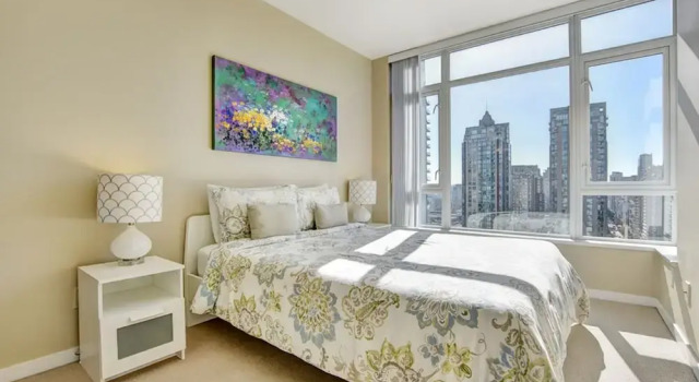 Downtown Living Rentals Inc, Забронировать Отель Отели Ванкувера с парковкой, рядом с Yaletown Roundhouse Skytrain Station, Парковка