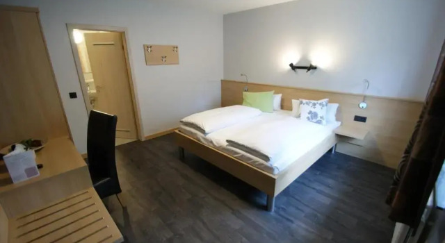 Пятиместный семейный номер Standard Hotel Restaurant Tychon AG