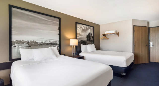 Четырёхместный номер Standard Americas Best Value Inn Sparks