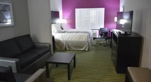 Люкс Best Western Plus Dilley Inn & Suites