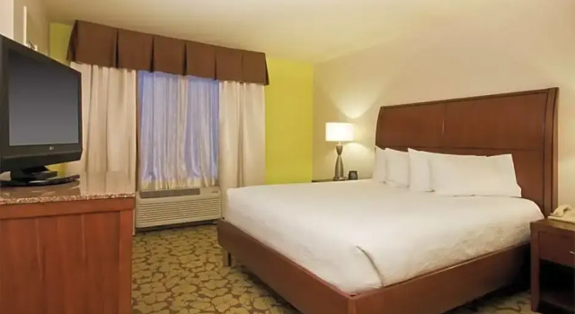 Люкс c 1 комнатой Hilton Garden Inn Fort Worth/Fossil Creek