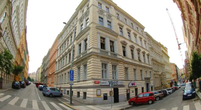 Penzión Balbín, Boek Hotel Praag 2 Praag, in de buurt van Prague State Opera