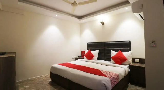 OYO 49069 A Suites