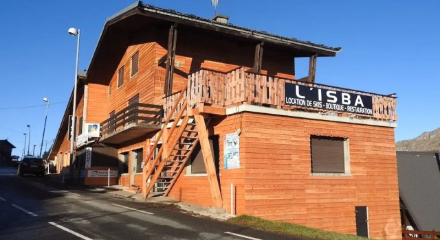 L'Isba, Rezervovat Hotel Hotely v Boutx s parkováním, Parkování