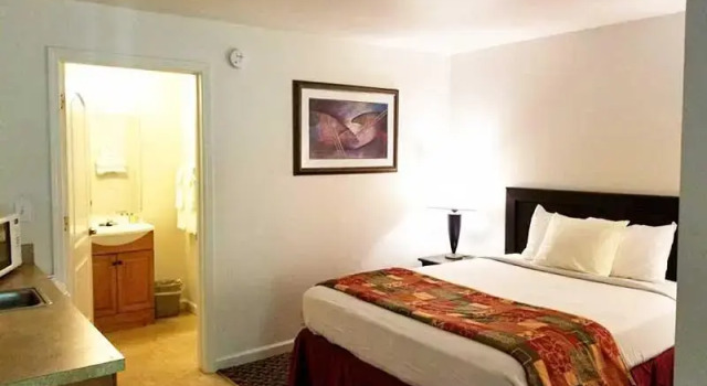 Двухместный номер Standard c 1 комнатой Northern Queen Inn