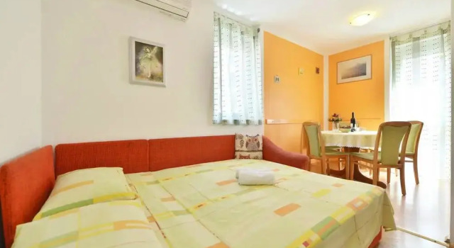 Sunce - in Center With Parking - A1
