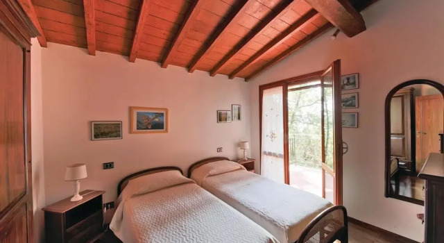 Stunning Home In San Feliciano Sul Tpg, Забронировать Отель Отели Озера Тразимено с бассейном, Бассейн