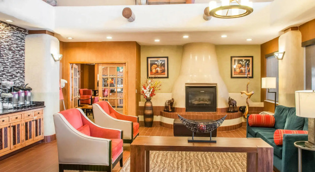 Holiday Inn Express & Suites Santa Fe by IHG