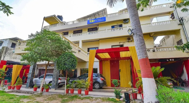 Fabhotel Prime Surpin Palace