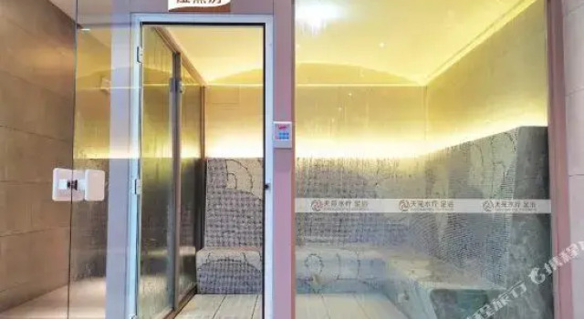 Tianyuan Hotel, Rezerwuj Hotel Hotele w Kunming z parkingiem, Parking