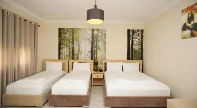 Hotel Summer Stars
