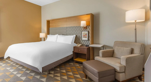Номер Standard Holiday Inn Rockford I-90&Rt 20 State St by IHG