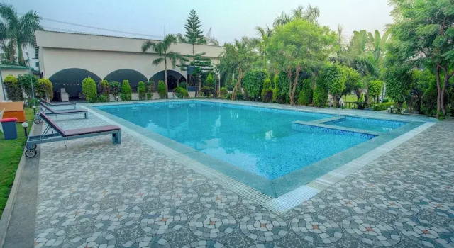Bliss Resort, Rezerwuj Ośrodek wypoczynkowy Hotele w Uttarakhand z basenem, Basen