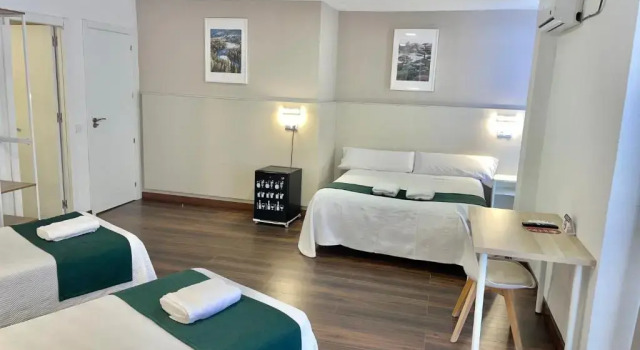 Семейный номер Standard Hostal Gran Vía