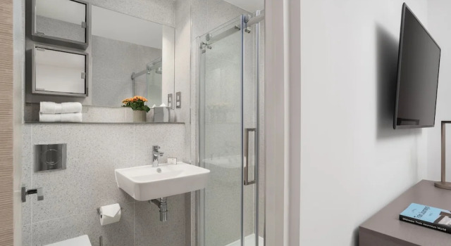 Forth House by Supercity Aparthotels, Забронировать Апарт-отель Отели Эдинбурга с парковкой, рядом с Church of St Andrew &amp; St George, Парковка