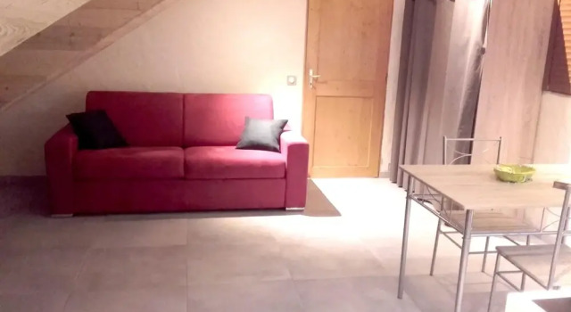 Studio in Saint-jean-d'arves, With Wonderful Mountain View, Furnished, Prenota Appartamento Hotel a Alvernia con parcheggio, Parcheggio