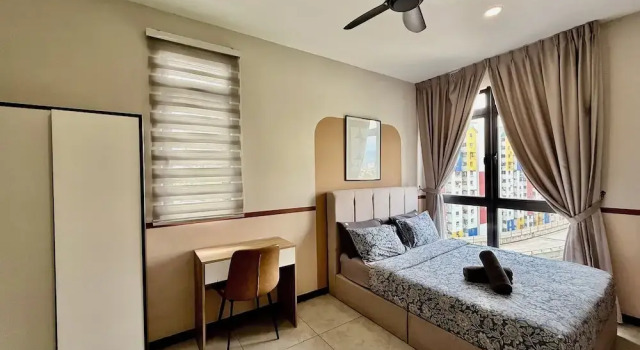 Люкс Premier Neu Suites Service Apartment