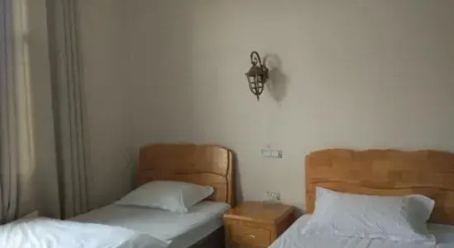 Fuxian Lake Huyue Inn (Haikou Town), Buchen Sie Hotel Hotels in Yunnan mit Parkplatz, Parkplätze