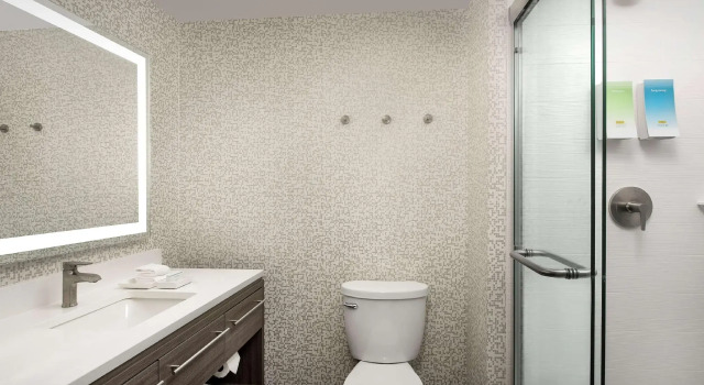 Двухместный люкс Home2 Suites Polaris Columbus, OH