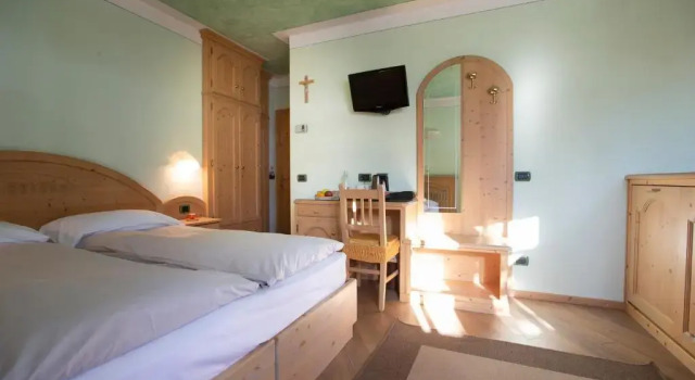 Двухместный номер Deluxe Hotel "La Suisse"