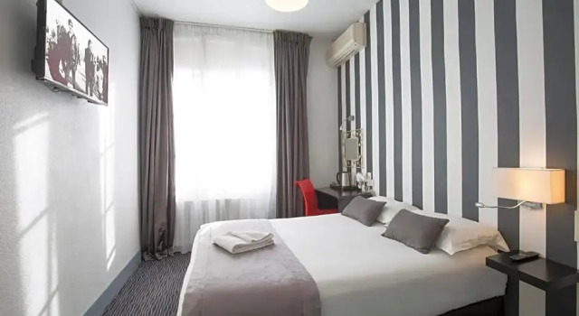 Номер Classic Hôtel Raymond 4 Toulouse