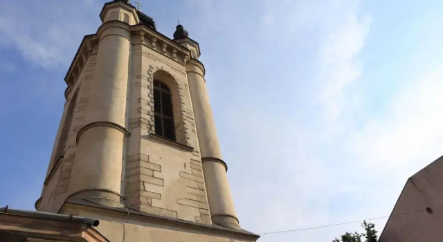 Вірменський дворик / Armenian courtyard, Забронировать Отель Недорогие отели Львова, рядом с Музей древней украинской книги, недорого