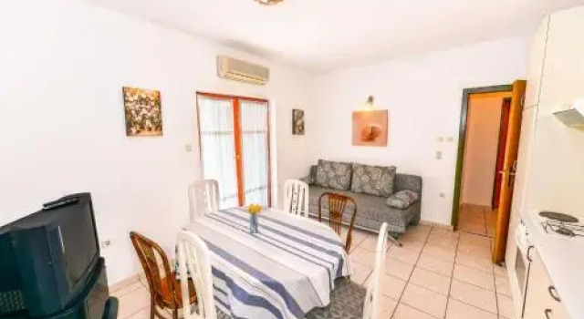 Apartment Nino, Забронировать Апартаменты/квартира Апартаменты Новалья, Апартаменты/квартира