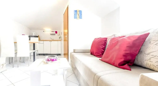 Apartment With one Bedroom in Baska Voda, With Wonderful City View, Te
