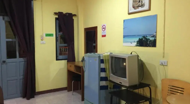 Номер Deluxe с балконом и с красивым видом из окна Andaman Place Guesthouse