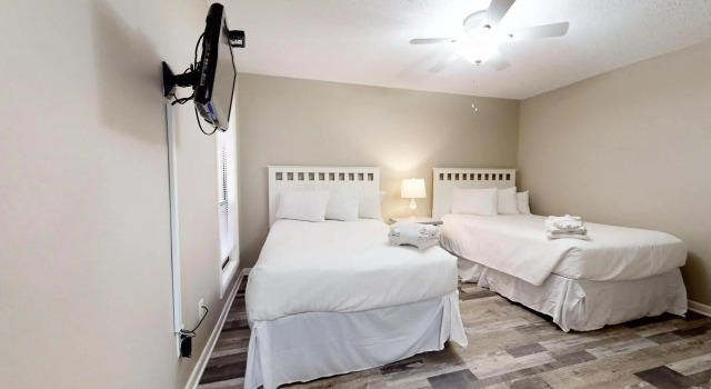 Augusta Village 533, Rezerwuj Hotel Hotele w Emerald Coast z parkingiem, Parking