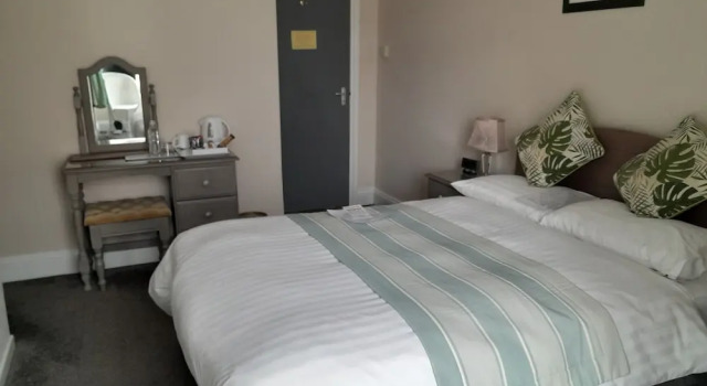 Номер Economy The Rosscourt Hotel