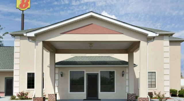 Super 8 by Wyndham Chatsworth/Dalton, Buchen Sie Hotel Chatsworth Georgia