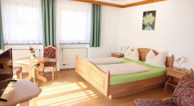 Balkonlu daire Utes Pension