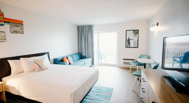 Двухместный номер Standard с балконом и oceanfront SeaLoft Oceanfront Hotel