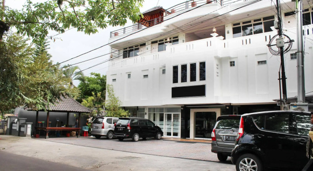 Airy Mataram Pariwisata Lombok, Забронировать Отель Отели Матарам 3 звезды, рядом с Lombok Epicentrum Mall, 3*